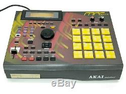 Akai MPC 2000 XL Limited Edition SE-1 Drum Machine in Excellent Condition