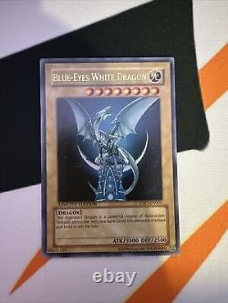 Blue-Eyes White Dragon YAP1-EN001 Ultra Rare Limited Edition NM/LP Condition