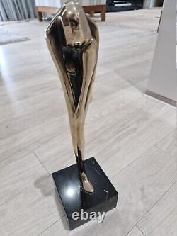 Bob Bennett signed limited edition Bronze Sculpture in mint condition