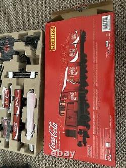 EXCELLENT CONDITION Hornby Christmas Train Set With 2 EXTRA ADDITIONAL WAGONS
