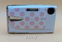 Fujifilm Finepix Z20fd Digital Camera Polkadot Limited Edition. Lovely Condition