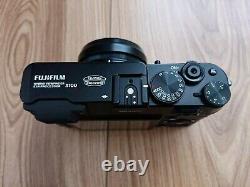 Fujifilm Fuji X Series X100 Limited Black Edition. Very Good condition