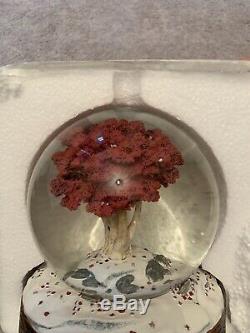 Game of Thrones Weirwood Snow globe (Limited Edition) 312/500 Good Condition
