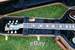 Gibson ES-335 Memphis Limited Edition 70s Walnut Excellent Condition