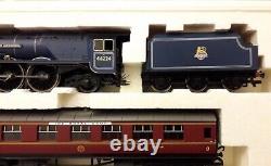 Hornby R2303M Royal Scot Train Pack set Ltd Edition 0132 of 1500 Used Condition