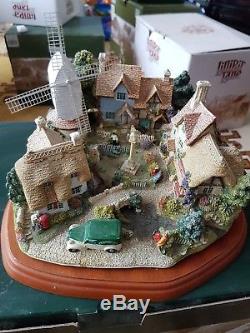 Lilliput Lane, The Village Green Limited Edition 0438, Excellent Condition