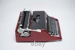 Limited Edition Olivetti Studio de Luxe Typewriter, Vintage, Mint Condition