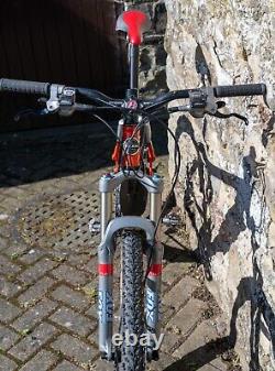 Limited Edition Trek Fuel Ex8 Flame Orange RARE Good Condition 21.5