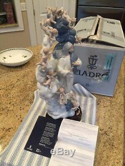 Lladro 1799 Immaculate Virgin -Ltd Ed with Wood Base & Original Box -New Condition