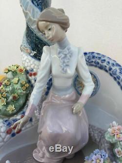 Lladro 6660 GAUDI LADY Retired Glazed Limited Edition Perfect Condition