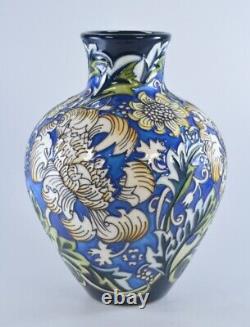 Moorcroft'Kennet' Vase by Kerry Goodwin shape 265/7 limited edition No. 10/25