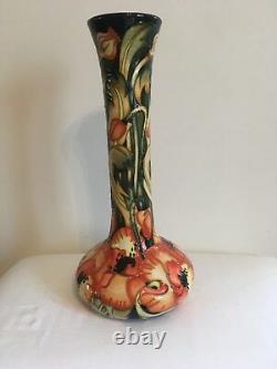 Moorcroft Pottery Allegro Flame design limited edition 150 99/15 shape