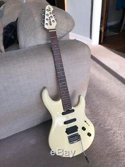 Musicman'Luke' Lukather 2005 Limited Edition in Buttercream, very nice condition