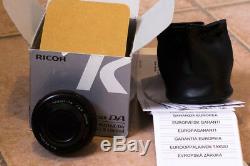 Pentax HD DA 40mm F2.8 Limited black ltd pancake -like new- mint condition