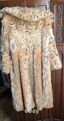 Pristine Condition Harrods Ltd Edition Genuine Fur Coat. From Grosvenor Range