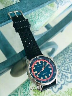 RARE limited edition Dan Henry 1970 40mm Orange Dive Watch (NEAR MINT CONDITION)