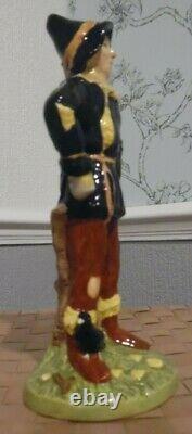 Royal doulton(item338) SCARECROW LIMITED EDITION MINT CONDITION