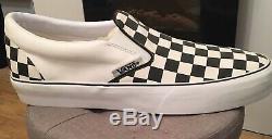 Vans very rare size 66 Giant Promotional shoe perfect condition Limited Edition
