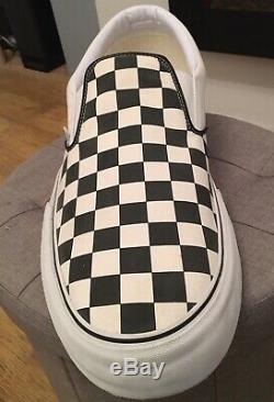 Vans very rare size 66 Giant Promotional shoe perfect condition Limited Edition