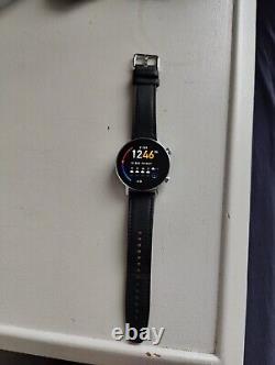 Amazfit GTS 3 Pro Édition Limitée en excellent état 3 SANGLES SUPPLÉMENTAIRES