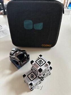 Anki Cozmo Métal ÉDITION LIMITÉE avec étui en excellent état