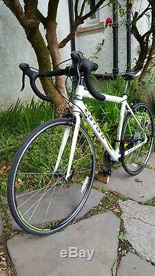 Carrera Zelos Limited Road Bike 51cm Excellent État