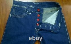 Collection rare de jeans Levi's Red Limited Edition bleu, taille W30 L34, en parfait état.