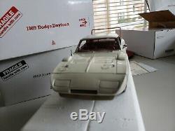 Danbury Mint 1969 Dodge Daytona Hemi 124 Condition Du Collecteur Papier Nib-n