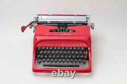 Édition limitée Olivetti Studio 44 machine à écrire rouge, vintage, en parfait état