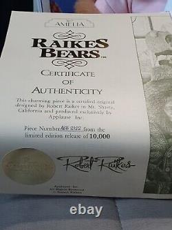 Édition limitée Raikes Bear Amelia 2122 sur 10000, neuf dans sa boîte, avec certificat d'authenticité, en parfait état