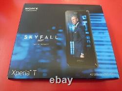 Édition limitée Skyfall James Bond du Sony Xperia T en boîte, en excellent état.