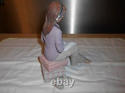 Elisa figurine/sculpture, état merveilleux, édition limitée de seulement 5000.