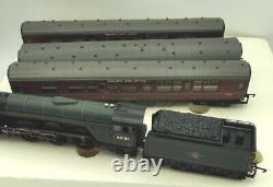 Hornby R2195m'the Master Cutler' Train Pack Edition Limitée En Bon État