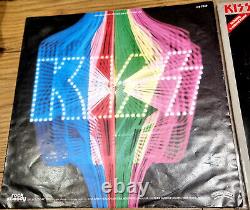 Kiss Dynasty 1979 Edition Limitée Vinyle Rouge Avec Affiche! Rare État Vg+