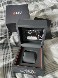 LIV P-51 Limited Edition Watch En État Immaculé Avec Bracelet Supplémentaire