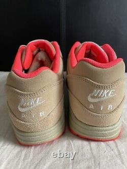 Nike Air Max 1 Home Turf Milan UK9 Excellent Condition Rare Limited Edition
<br/> 
  <br/> 	Nike Air Max 1 Terre d'origine Milan UK9 Excellent état Édition limitée rare