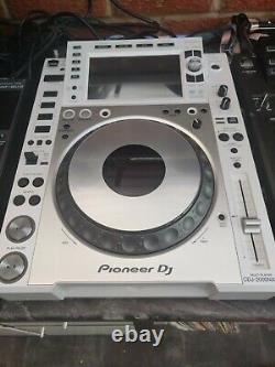 Pioneer 2 X Cdj-2000 Nxs2 Blanc Édition Limitée État De La Menthe