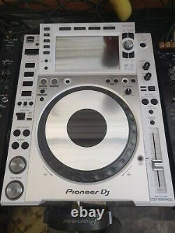 Pioneer 2 X Cdj-2000 Nxs2 Blanc Édition Limitée État De La Menthe