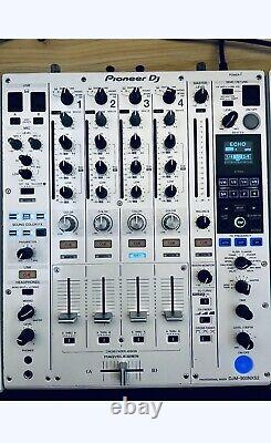 Pioneer DJM-900 nxs2 900nxs2-W White Limited Edition en excellent état