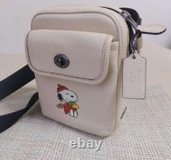 Sac à épaule Coach Snoopy Beige Unisexe Excellent État Édition Limitée