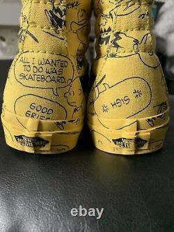 Snoopy Peanuts Vans, des baskets rares et en édition limitée. En excellent état ! Taille UK 5.
