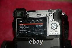 Sony A6000 24,3 Mp Silver Limited Edition État De Menthe Énorme Paquet