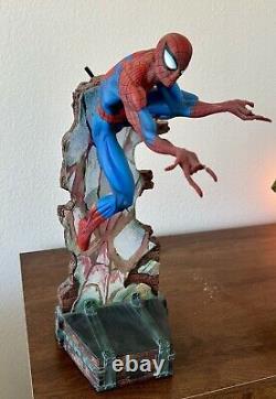 Statue Spiderman Édition Limitée Sideshow en Excellent État