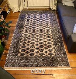 Tapis en laine Bokhara tissé à la main en édition limitée, L244 x l155 cm EXCELLENTE CONDITION