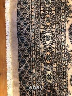 Tapis en laine Bokhara tissé à la main en édition limitée, L244 x l155 cm EXCELLENTE CONDITION