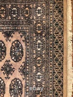 Tapis en laine Bokhara tissé à la main en édition limitée, L244 x l155 cm EXCELLENTE CONDITION