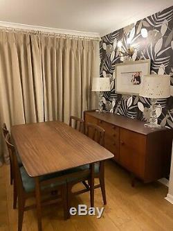 Un Jeune Ltd Bahut, Afromosia Table À Manger Et 4 Chaises. Condition Incroyable