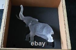 Une Magnifique Daum Crystal Elephant Edition Limitée Superbe Condition 34cm De Haut