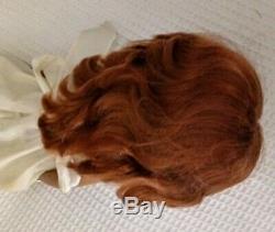 Vintage 108 Sasha Redhead Robe Blanche Trendon Ltd Poupée. Condition Ex Pour Age